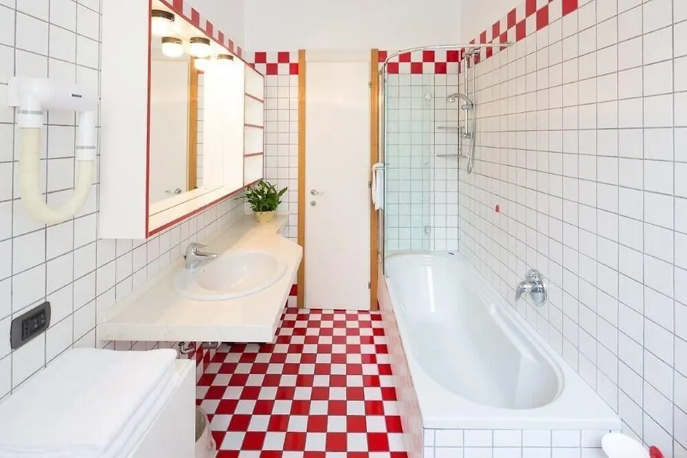 Residence Borgonuovo Uno Apartments Milan